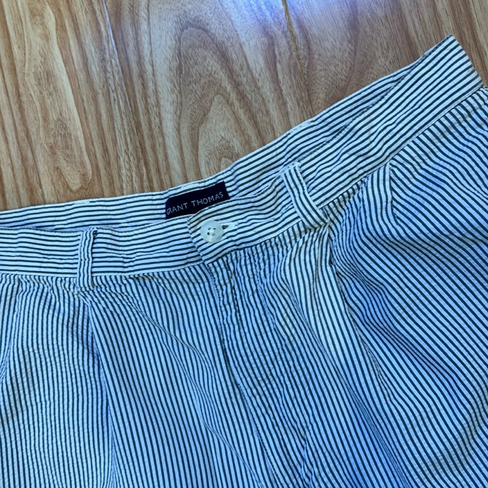 ❤️5 for $25❤️ - Grant Thomas seersucker shorts worn once only for a shoot - Picture 2 of 9